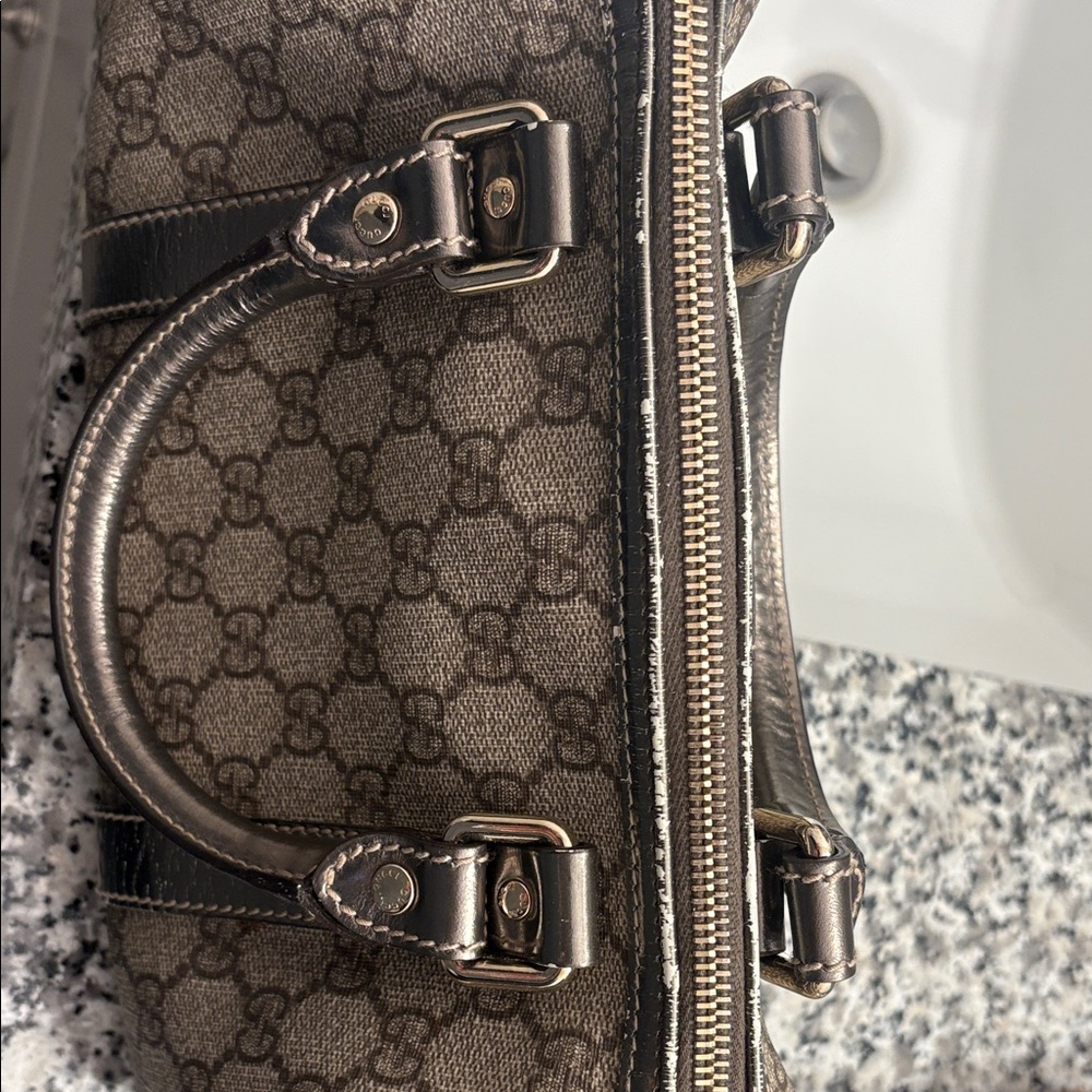 Authenticated Gucci Gray and Black Monogram Bag with dust bag - Picture 8 of 11